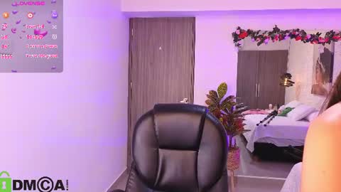Snapshot of dulce_isabel_ chatting on June 2026 03:46:02 AM dulce_isabel_ online show from June 2026 03:46:02 AM