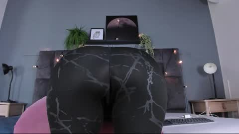 DULCE AURORA online show from February 2026 03:07:02 AM