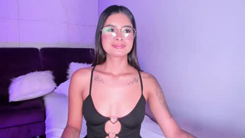 Dulce  online show from February 2026 08:14:01 PM