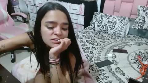 Snapshot of dulcereyes1026 chatting on February 2025 02:51:02 AM dulcereyes1026 online show from February 2025 02:51:02 AM