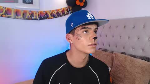 Dulcey online show from October 2025 03:53:02 AM