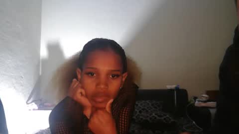 Snapshot of duochocolat chatting on September 2025 09:48:02 PM Flo  aiyah online show from September 2025 09:48:02 PM