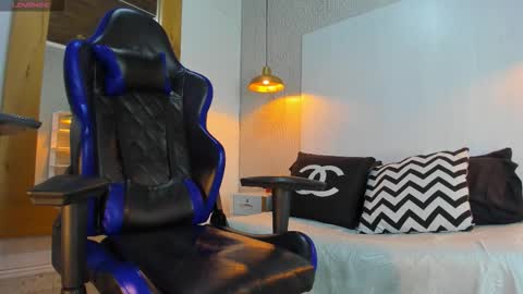 DUSAN  GREY online show from March 2026 05:02:01 AM