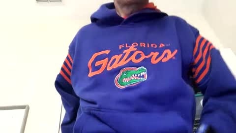 Snapshot of dustinthesweettalker chatting on December 2024 09:16:01 PM Dustinthesweettalker online show from December 2024 09:16:01 PM