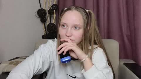 Jenny online show from December 2025 07:53:02 PM