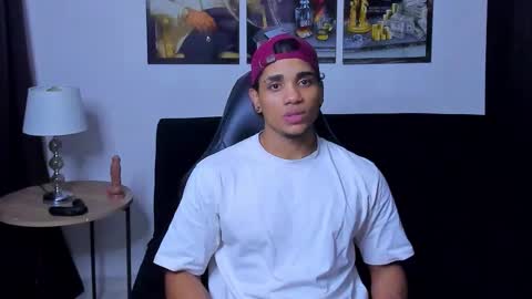 DUSTYN MICHELLE online show from March 2026 02:50:02 AM