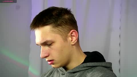 Dustyn online show from December 2024 02:55:01 PM