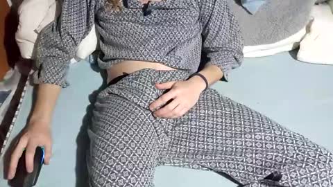 dv3nd3 online show from January 2026 06:35:02 PM