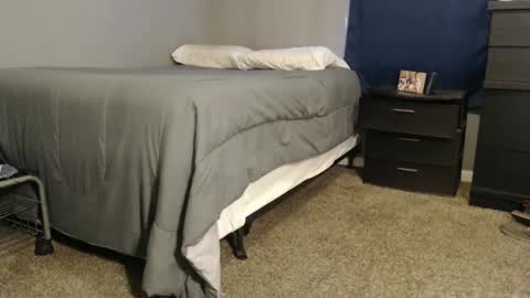 dwhitey4u online show from January 2025 08:15:01 PM