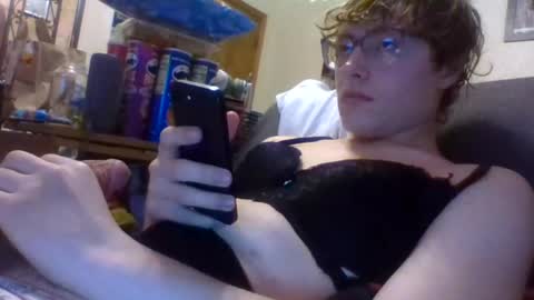 Snapshot of dwhouser2005 chatting on March 2026 01:07:02 AM dwhouser2005 online show from March 2026 01:07:02 AM