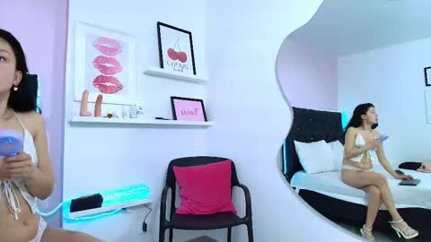 dyanamoon14_ls online show from October 2025 01:34:01 PM