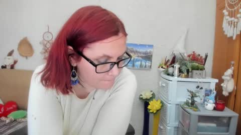 Dyanne online show from February 2025 06:53:01 PM