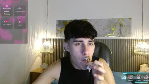 dyla_n18_ online show from February 2026 08:12:02 PM