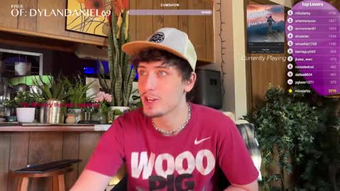 Snapshot of dylandaniel69 chatting on December 2024 08:33:01 PM Dylan Daniel 7.8 online show from December 2024 08:33:01 PM