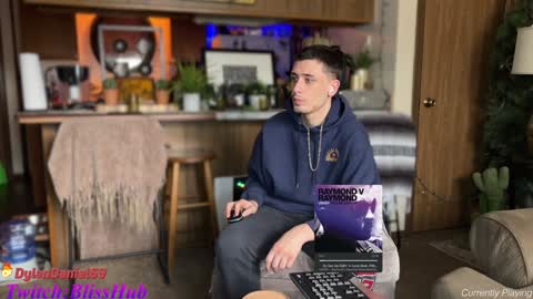 Snapshot of dylandaniel69 chatting on December 2024 08:25:02 PM Dylan Daniel 7.8 online show from December 2024 08:25:02 PM