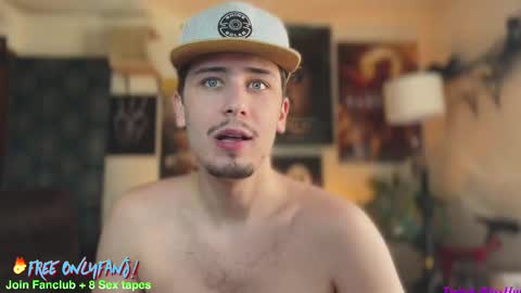 Snapshot of dylandaniel69 chatting on February 2025 07:56:02 PM Dylan Daniel 7.8 online show from February 2025 07:56:02 PM