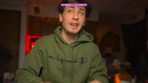 Snapshot of dylandaniel69 chatting on September 2025 01:47:02 PM Dylan Daniel 7.8 online show from September 2025 01:47:02 PM