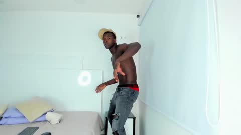 Dylan Taylor online show from January 2025 01:30:01 AM