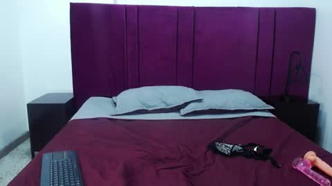 Snapshot of dymoni222 chatting on March 2025 06:00:01 PM dymoni222 online show from March 2025 06:00:01 PM