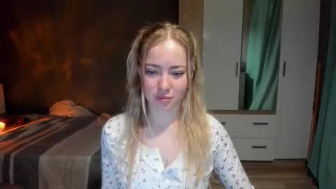 fansly - yourbestbaby online show from January 2026 04:05:02 AM