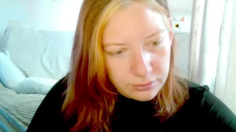 Snapshot of earn_my_lily chatting on April 2026 07:39:01 AM Lily online show from April 2026 07:39:01 AM