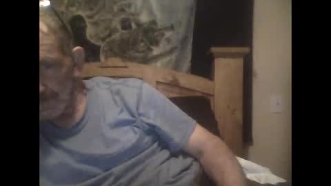 Snapshot of easye4015 chatting on November 2025 12:09:01 AM Easye online show from November 2025 12:09:01 AM