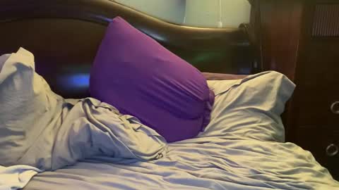 Easytrippy69 online show from November 2025 01:15:02 AM