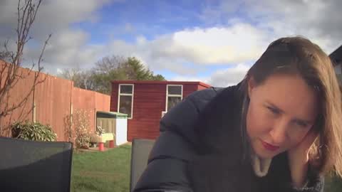 Nadia Ferreira  online show from February 2026 10:24:01 AM