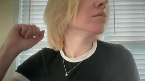 americnbarbie online show from November 2025 07:56:02 PM