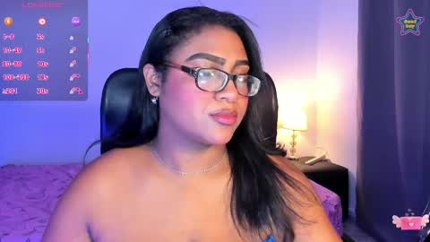 Snapshot of ebony__queen2 chatting on April 2026 08:54:01 PM ebony__queen2 online show from April 2026 08:54:01 PM