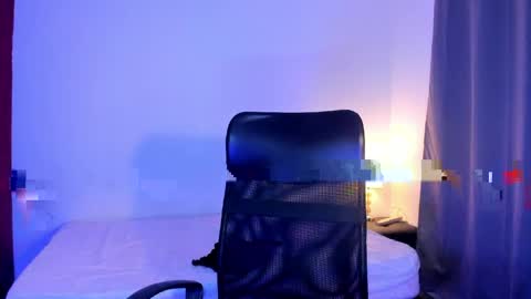 Snapshot of ebony__queen2 chatting on May 2026 07:08:02 PM ebony__queen2 online show from May 2026 07:08:02 PM