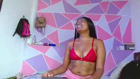 Snapshot of ebony_alika chatting on September 2025 04:29:02 PM Alika Ashanti online show from September 2025 04:29:02 PM