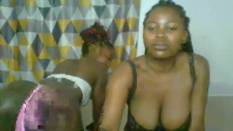 ebony_meeky online show from October 2025 06:04:01 PM