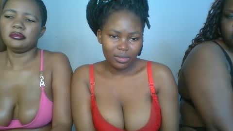 ebony_meeky online show from October 2025 05:33:01 PM