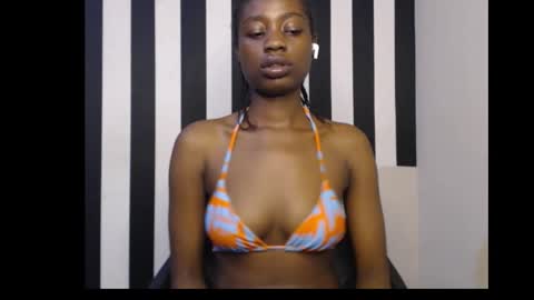 Ella online show from October 2025 01:05:01 AM