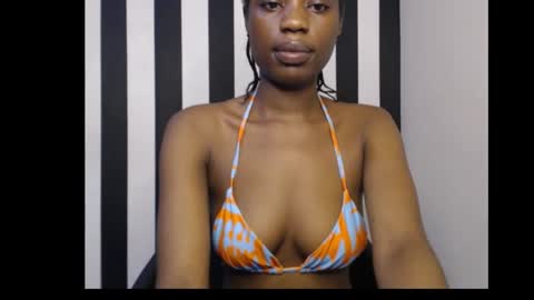 Ella online show from October 2025 08:42:01 PM