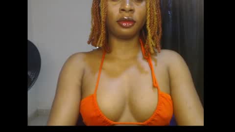 Snapshot of ebony_queenx chatting on July 2026 09:18:01 AM Queen online show from July 2026 09:18:01 AM