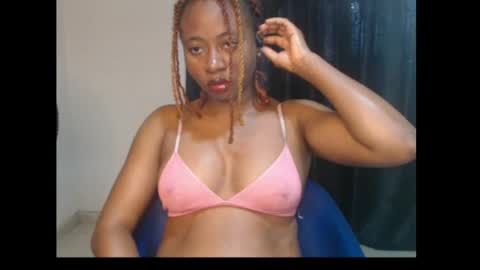 Snapshot of ebony_queenx chatting on July 2026 09:18:01 AM Queen online show from July 2026 09:18:01 AM