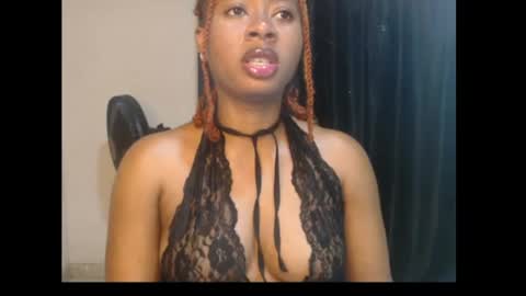 Snapshot of ebony_queenx chatting on July 2026 08:24:02 AM Queen online show from July 2026 08:24:02 AM