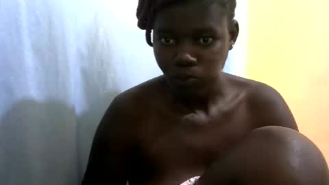 ebonybloom01 online show from October 2025 11:34:02 AM