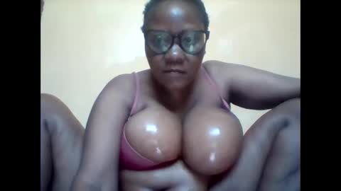 MAMITO online show from October 2025 07:39:02 AM