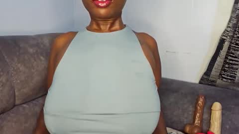 Ebony Melanie online show from November 2025 09:51:02 PM