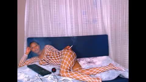 Snapshot of ebonyfirexx chatting on September 2025 07:24:02 PM Life online show from September 2025 07:24:02 PM
