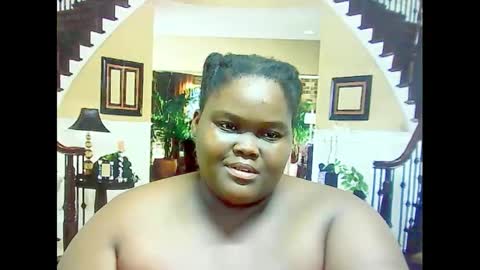 Snapshot of ebonyhotbuns4u2luv chatting on February 2025 07:17:02 PM ebonyhotbuns4u2luv online show from February 2025 07:17:02 PM