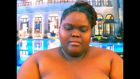 ebonyhotbuns4u2luv online show from February 2026 08:49:01 PM