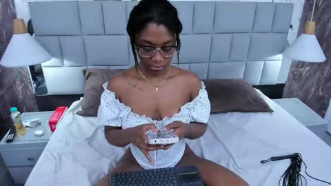 ebonylua online show from January 2026 09:29:01 PM