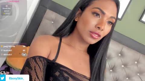 Snapshot of ebonyskinn chatting on October 2025 01:56:01 AM ebonyskinn online show from October 2025 01:56:01 AM