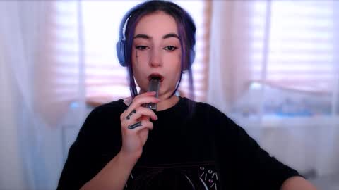 Snapshot of ediefris chatting on November 2025 07:25:01 AM fickle demon made of clumps of matter online show from November 2025 07:25:01 AM