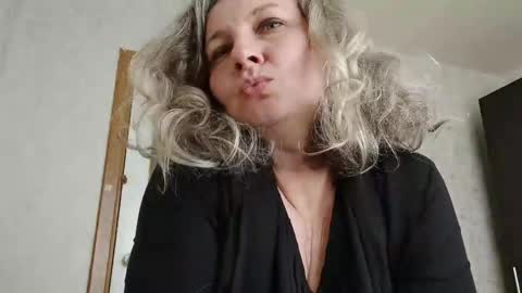 edithmanning online show from May 2026 02:45:01 PM
