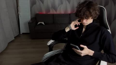 edvardblare online show from October 2025 03:11:02 PM